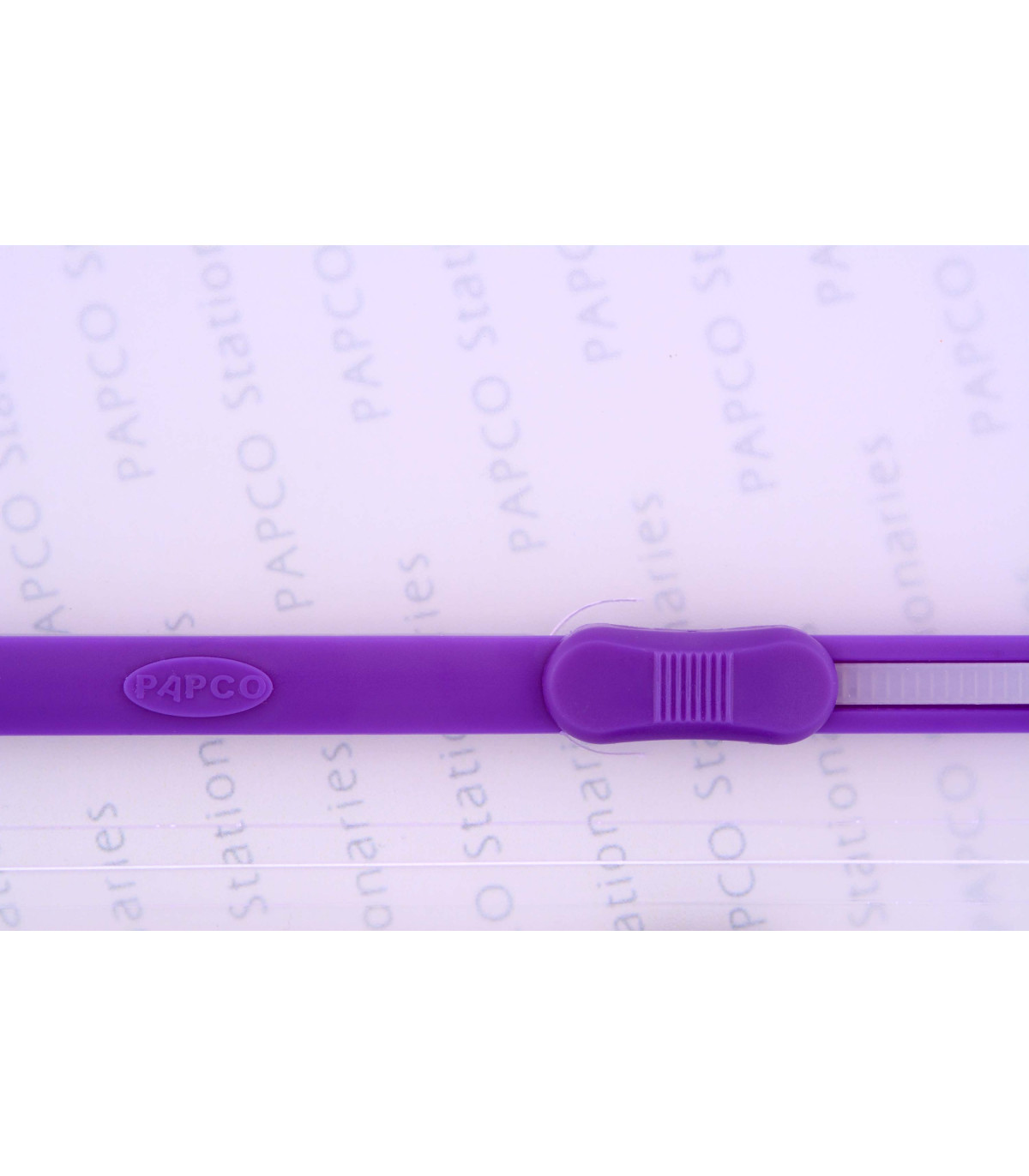 پوشه با گیره پلاستیکی